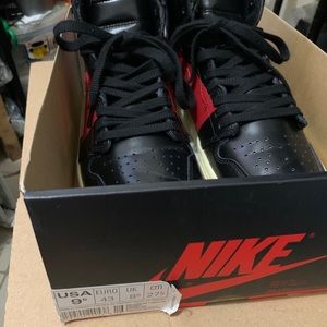 Air Jordan 1 High OG Defiant couture